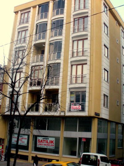 HÜDAVERDİ / HÜDAVERDİ APARTMANI
